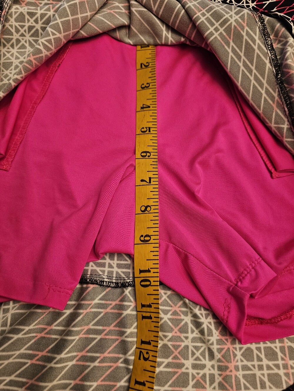 Tail Graphic Print Black and Pink Flounce Golf Skort - Picture 12 of 15
